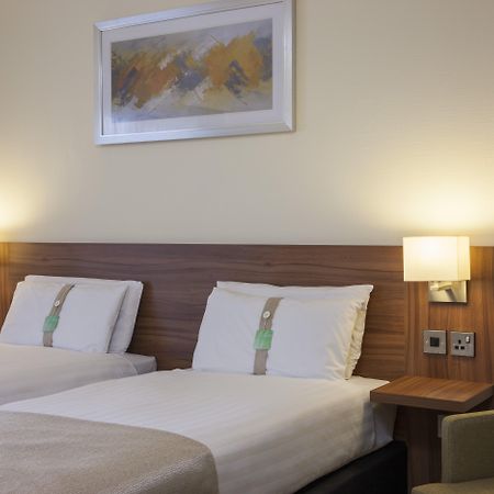 Holiday Inn Colchester By Ihg Exterior foto