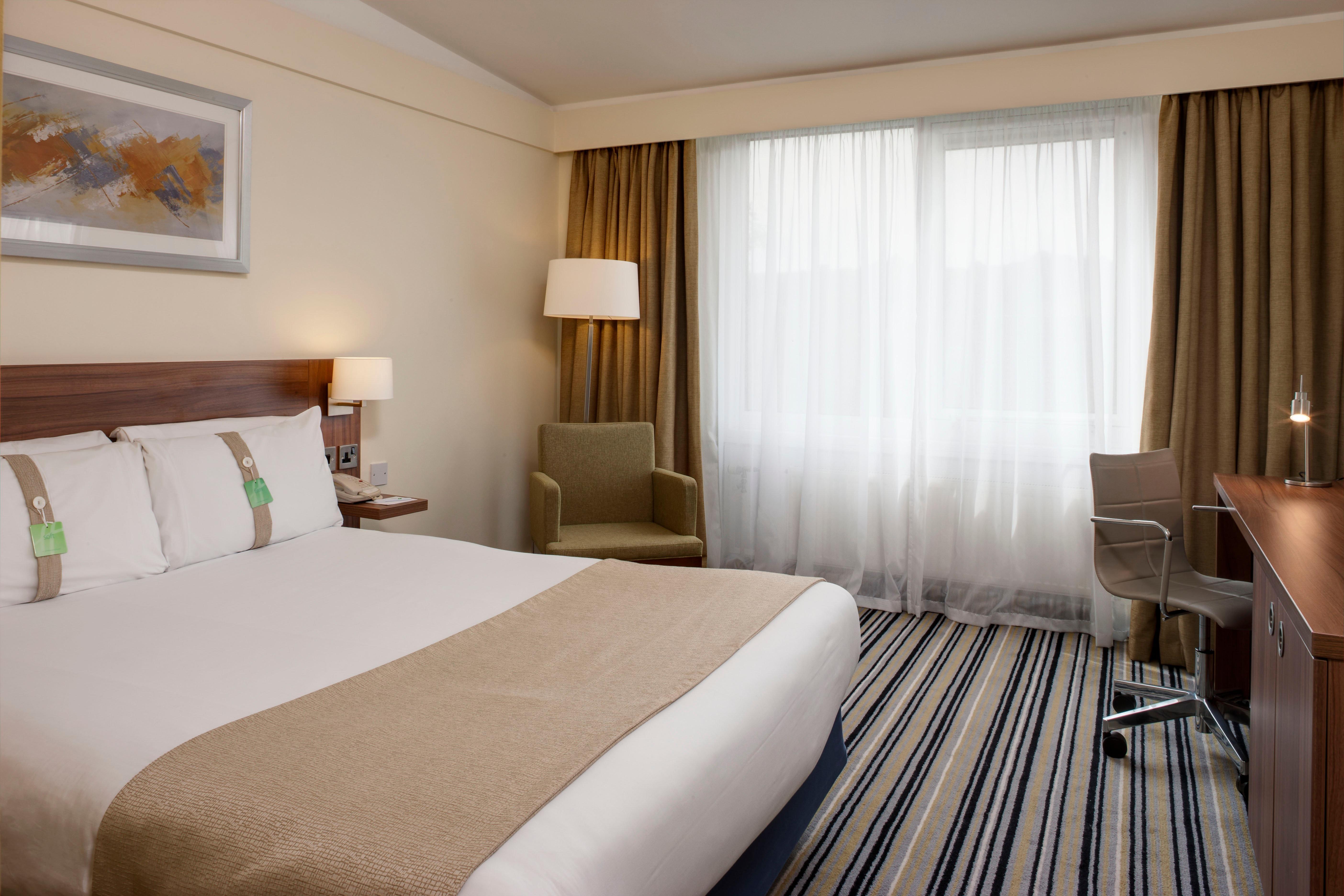 Holiday Inn Colchester By Ihg Exterior foto