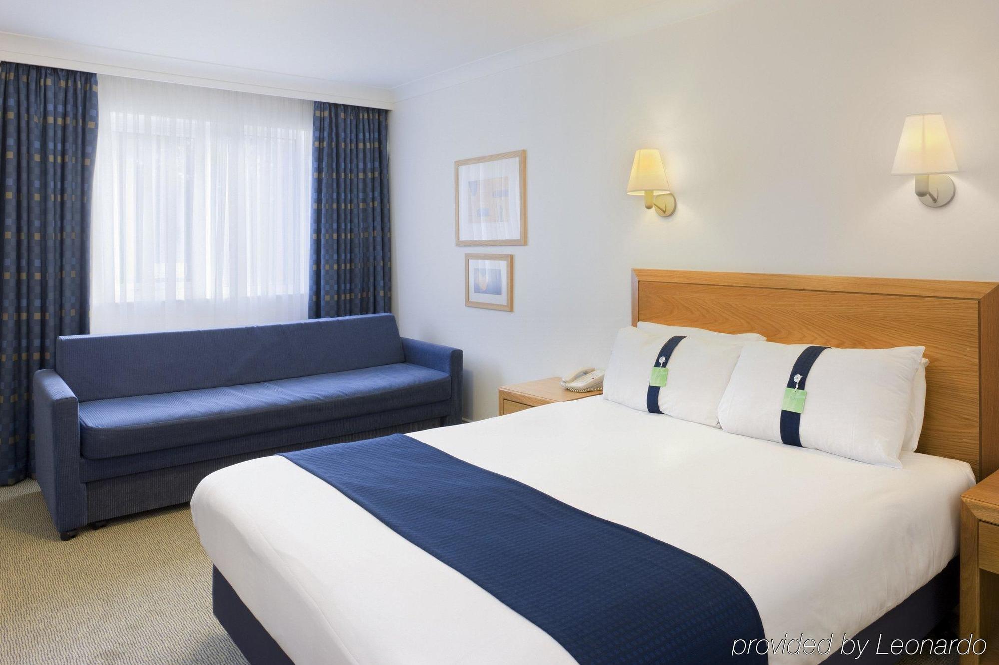 Holiday Inn Colchester By Ihg Exterior foto