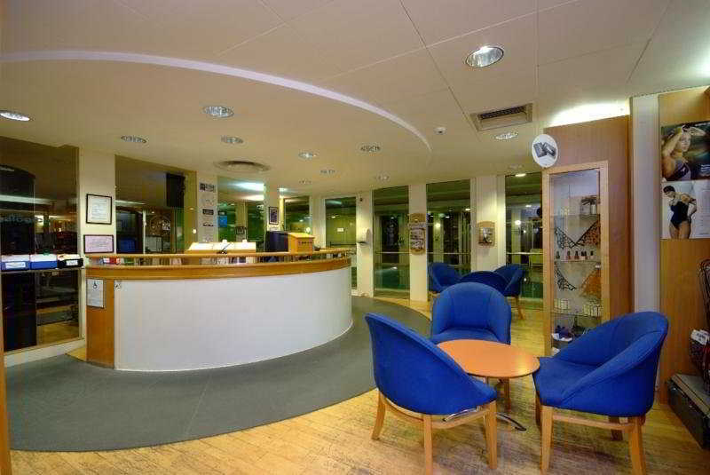 Holiday Inn Colchester By Ihg Exterior foto