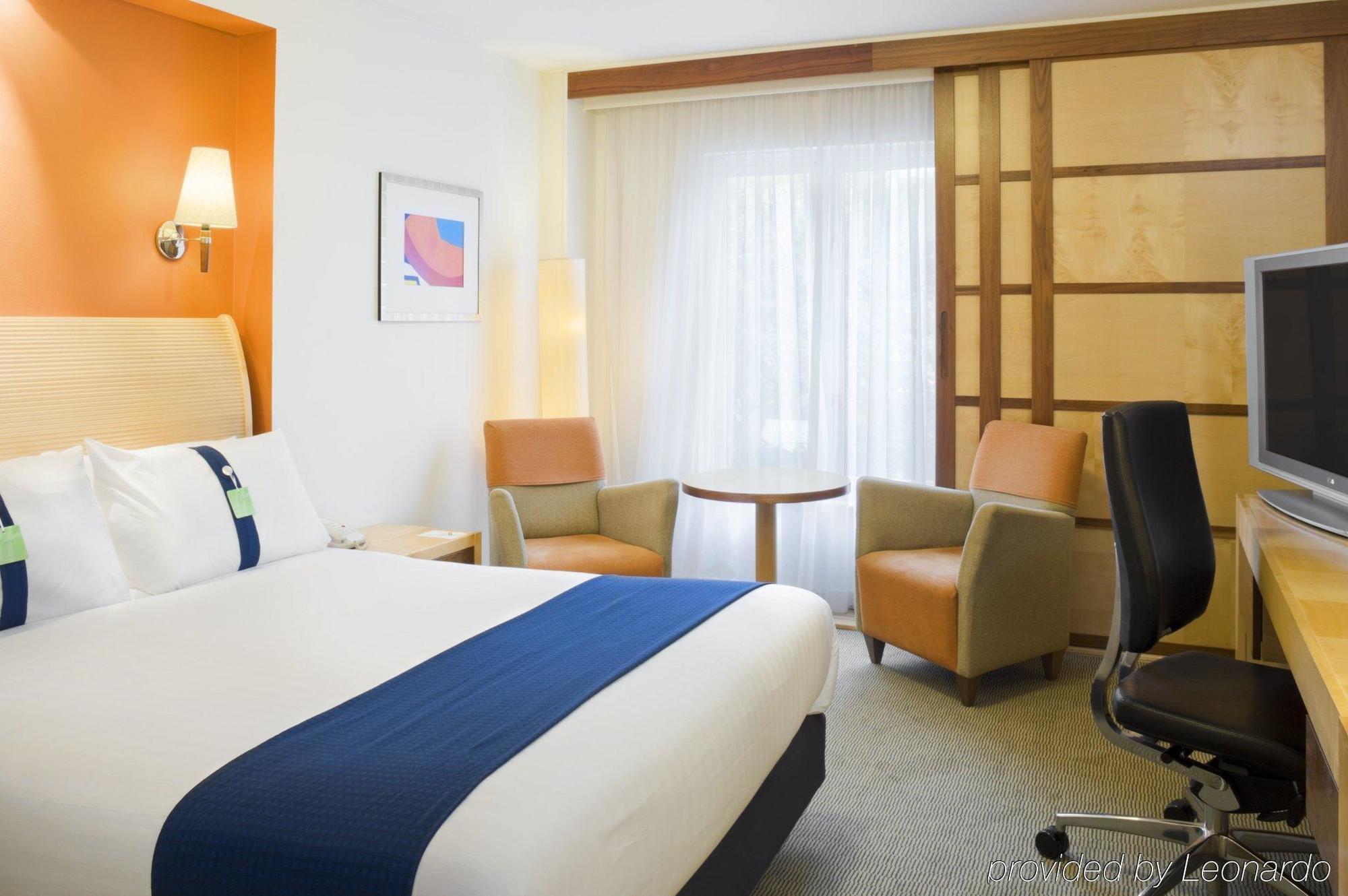 Holiday Inn Colchester By Ihg Exterior foto