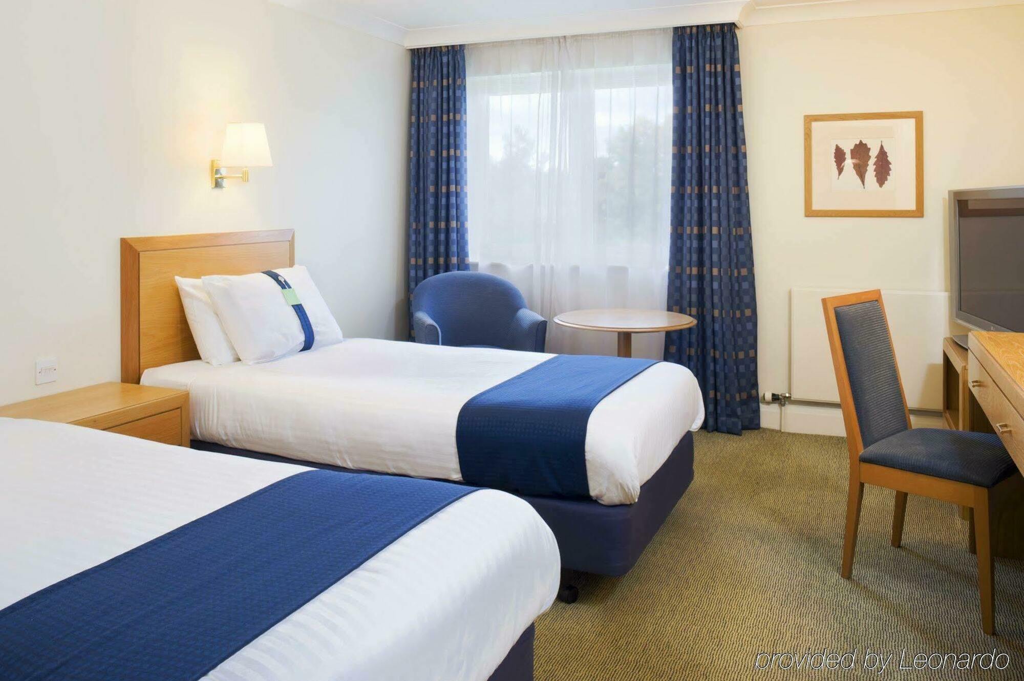 Holiday Inn Colchester By Ihg Exterior foto